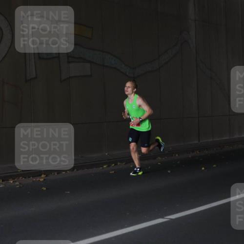05.10.2025 - 20. swb-Marathon Bremen Michael Strokosch http://msf.ph/oto/9211925 05.10.2025 12:06:32 Laufen  meine-sportfotos.de
