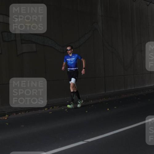 05.10.2025 - 20. swb-Marathon Bremen Michael Strokosch http://msf.ph/oto/9211927 05.10.2025 12:06:53 Laufen  meine-sportfotos.de