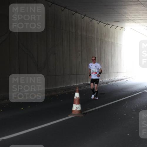 05.10.2025 - 20. swb-Marathon Bremen Michael Strokosch http://msf.ph/oto/9211928 05.10.2025 12:06:59 Laufen 308 meine-sportfotos.de