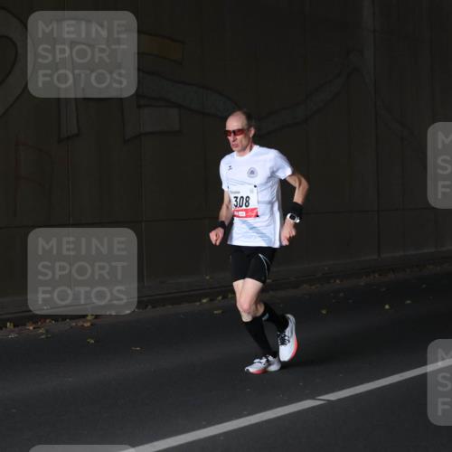 05.10.2025 - 20. swb-Marathon Bremen Michael Strokosch http://msf.ph/oto/9211936 05.10.2025 12:07:02 Laufen 3, 08 meine-sportfotos.de