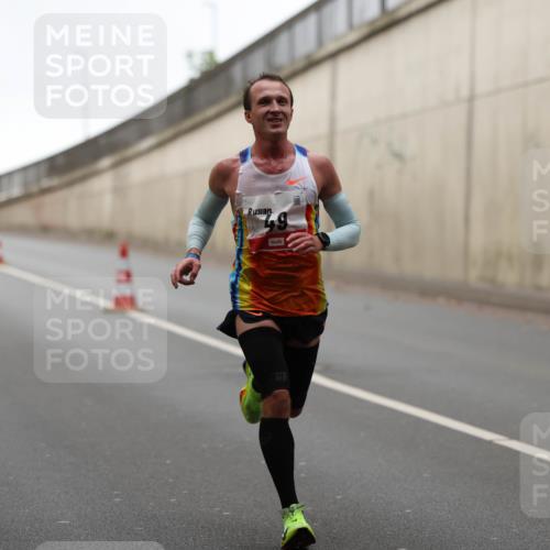 05.10.2025 - 20. swb-Marathon Bremen Michael Strokosch http://msf.ph/oto/9211953 05.10.2025 12:08:04 Laufen  meine-sportfotos.de
