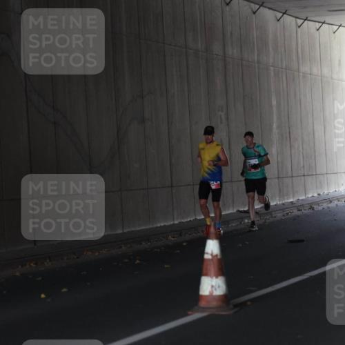 05.10.2025 - 20. swb-Marathon Bremen Michael Strokosch http://msf.ph/oto/9211990 05.10.2025 12:09:22 Laufen 71 meine-sportfotos.de