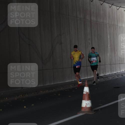 05.10.2025 - 20. swb-Marathon Bremen Michael Strokosch http://msf.ph/oto/9211991 05.10.2025 12:09:22 Laufen 953 meine-sportfotos.de