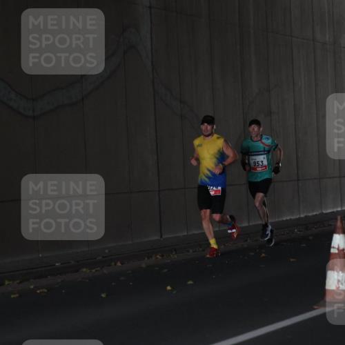 05.10.2025 - 20. swb-Marathon Bremen Michael Strokosch http://msf.ph/oto/9211995 05.10.2025 12:09:23 Laufen 953 meine-sportfotos.de