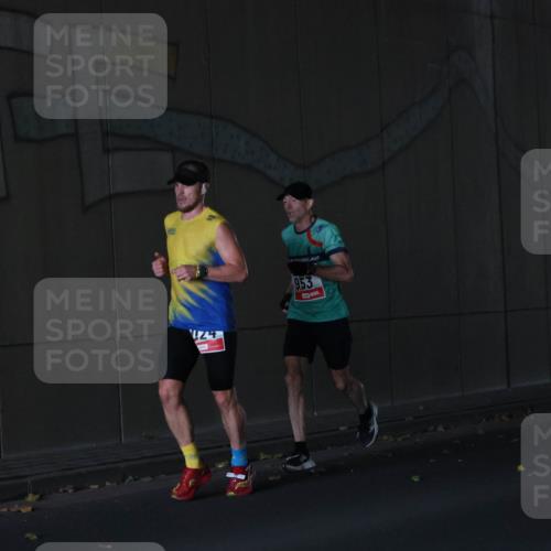 05.10.2025 - 20. swb-Marathon Bremen Michael Strokosch http://msf.ph/oto/9212001 05.10.2025 12:09:25 Laufen 24, 953 meine-sportfotos.de