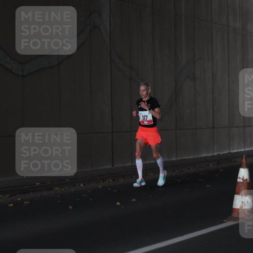 05.10.2025 - 20. swb-Marathon Bremen Michael Strokosch http://msf.ph/oto/9212008 05.10.2025 12:09:46 Laufen 117 meine-sportfotos.de