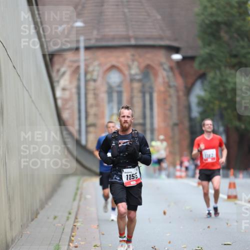 05.10.2025 - 20. swb-Marathon Bremen Michael Strokosch http://msf.ph/oto/9212067 05.10.2025 12:13:30 Laufen 1155 meine-sportfotos.de