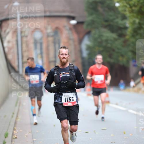 05.10.2025 - 20. swb-Marathon Bremen Michael Strokosch http://msf.ph/oto/9212072 05.10.2025 12:13:31 Laufen 1155 meine-sportfotos.de