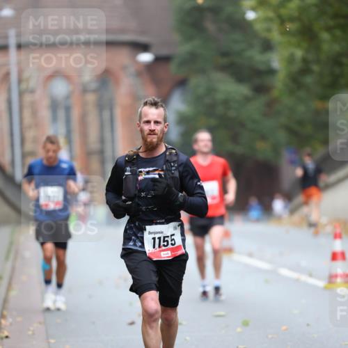 05.10.2025 - 20. swb-Marathon Bremen Michael Strokosch http://msf.ph/oto/9212074 05.10.2025 12:13:32 Laufen 1155 meine-sportfotos.de