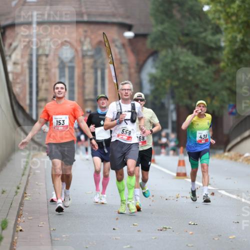 05.10.2025 - 20. swb-Marathon Bremen Michael Strokosch http://msf.ph/oto/9212096 05.10.2025 12:13:44 Laufen 153, 559, 4, 38, 168 meine-sportfotos.de