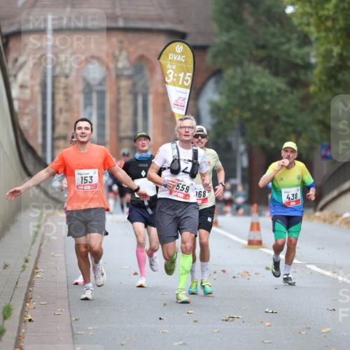 05.10.2025 - 20. swb-Marathon Bremen Michael Strokosch http://msf.ph/oto/9212097 05.10.2025 12:13:44 Laufen 153, 3, 15, 559, 168, 438 meine-sportfotos.de