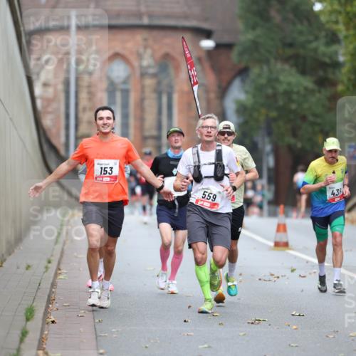 05.10.2025 - 20. swb-Marathon Bremen Michael Strokosch http://msf.ph/oto/9212099 05.10.2025 12:13:45 Laufen 153, 438, 559 meine-sportfotos.de