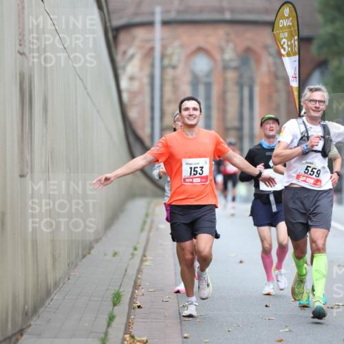 05.10.2025 - 20. swb-Marathon Bremen Michael Strokosch http://msf.ph/oto/9212102 05.10.2025 12:13:46 Laufen 153, 559 meine-sportfotos.de