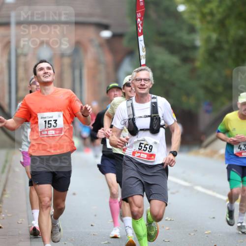 05.10.2025 - 20. swb-Marathon Bremen Michael Strokosch http://msf.ph/oto/9212106 05.10.2025 12:13:47 Laufen 153, 559, 438 meine-sportfotos.de