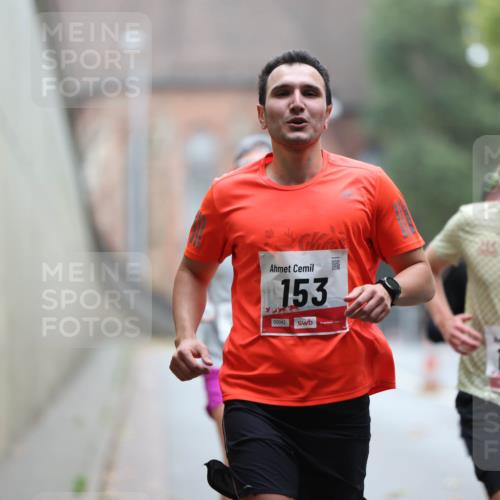 05.10.2025 - 20. swb-Marathon Bremen Michael Strokosch http://msf.ph/oto/9212119 05.10.2025 12:13:49 Laufen 153, 00042, 1068 meine-sportfotos.de