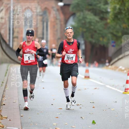 05.10.2025 - 20. swb-Marathon Bremen Michael Strokosch http://msf.ph/oto/9212135 05.10.2025 12:13:57 Laufen 5, 1618 meine-sportfotos.de