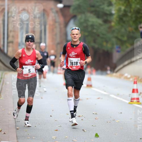 05.10.2025 - 20. swb-Marathon Bremen Michael Strokosch http://msf.ph/oto/9212140 05.10.2025 12:13:57 Laufen 5, 1618, 2006 meine-sportfotos.de