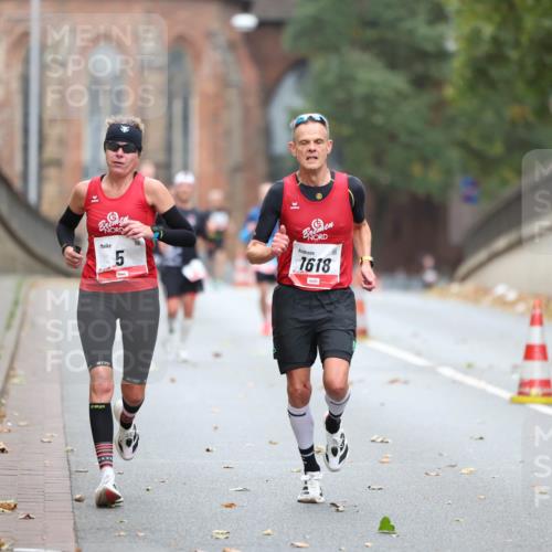 05.10.2025 - 20. swb-Marathon Bremen Michael Strokosch http://msf.ph/oto/9212141 05.10.2025 12:13:58 Laufen 5, 1618 meine-sportfotos.de