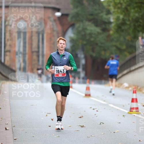 05.10.2025 - 20. swb-Marathon Bremen Michael Strokosch http://msf.ph/oto/9212194 05.10.2025 12:14:14 Laufen 1643, 765 meine-sportfotos.de