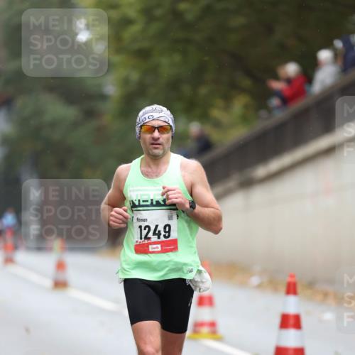 05.10.2025 - 20. swb-Marathon Bremen Michael Strokosch http://msf.ph/oto/9212206 05.10.2025 12:14:53 Laufen 1249, 4 meine-sportfotos.de