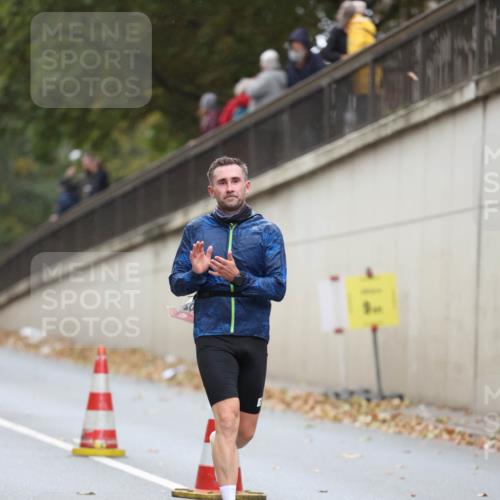 05.10.2025 - 20. swb-Marathon Bremen Michael Strokosch http://msf.ph/oto/9212246 05.10.2025 12:15:15 Laufen  meine-sportfotos.de