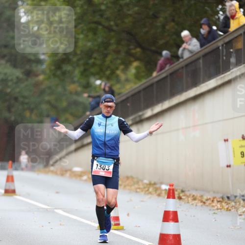 05.10.2025 - 20. swb-Marathon Bremen Michael Strokosch http://msf.ph/oto/9212255 05.10.2025 12:15:19 Laufen 1303, 9 meine-sportfotos.de