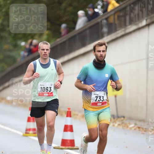 05.10.2025 - 20. swb-Marathon Bremen Michael Strokosch http://msf.ph/oto/9212275 05.10.2025 12:15:37 Laufen 1063, 733 meine-sportfotos.de