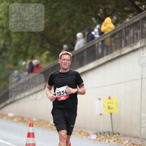 05.10.2025 - 20. swb-Marathon Bremen Michael Strokosch http://msf.ph/oto/9212287 05.10.2025 12:15:47 Laufen 1334, 2 meine-sportfotos.de