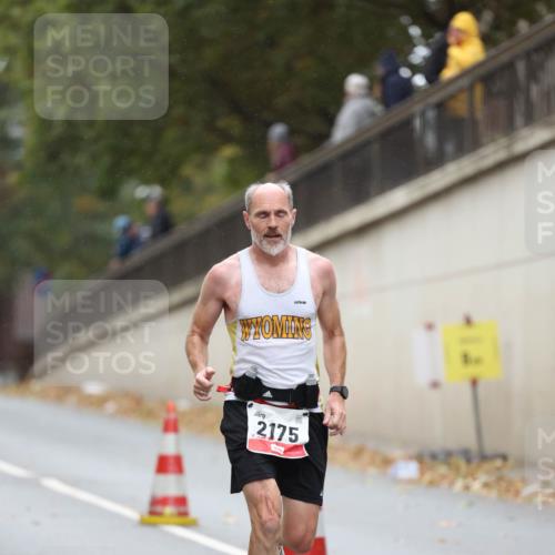 05.10.2025 - 20. swb-Marathon Bremen Michael Strokosch http://msf.ph/oto/9212296 05.10.2025 12:15:50 Laufen 2175 meine-sportfotos.de