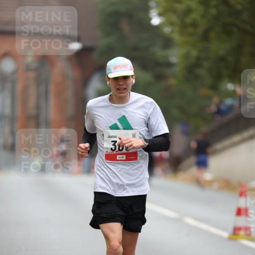 05.10.2025 - 20. swb-Marathon Bremen Michael Strokosch http://msf.ph/oto/9212328 05.10.2025 12:16:22 Laufen 30 meine-sportfotos.de