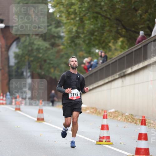 05.10.2025 - 20. swb-Marathon Bremen Michael Strokosch http://msf.ph/oto/9212332 05.10.2025 12:16:38 Laufen 2179 meine-sportfotos.de