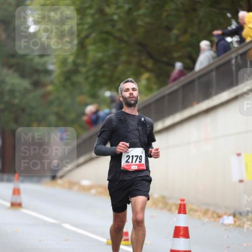 05.10.2025 - 20. swb-Marathon Bremen Michael Strokosch http://msf.ph/oto/9212335 05.10.2025 12:16:40 Laufen 2179 meine-sportfotos.de