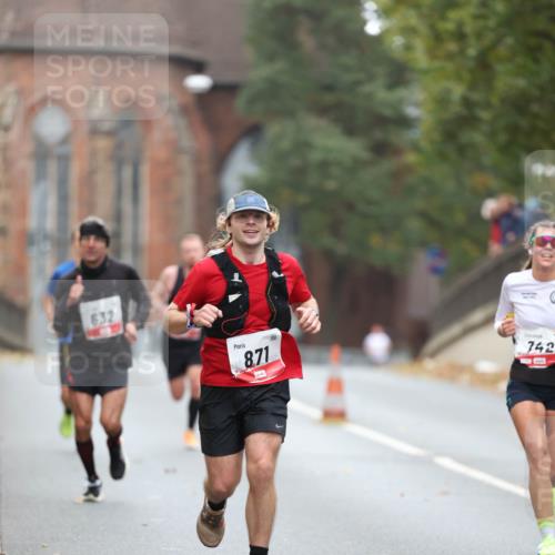 05.10.2025 - 20. swb-Marathon Bremen Michael Strokosch http://msf.ph/oto/9212346 05.10.2025 12:16:51 Laufen 632, 8, 71, 742 meine-sportfotos.de