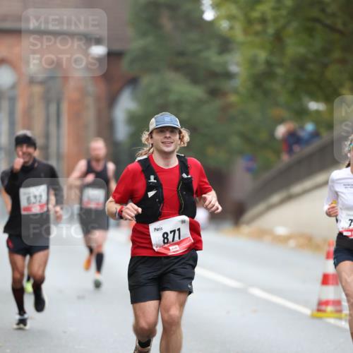 05.10.2025 - 20. swb-Marathon Bremen Michael Strokosch http://msf.ph/oto/9212348 05.10.2025 12:16:52 Laufen 632, 871, 7 meine-sportfotos.de