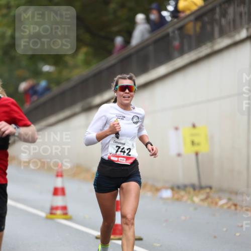 05.10.2025 - 20. swb-Marathon Bremen Michael Strokosch http://msf.ph/oto/9212350 05.10.2025 12:16:52 Laufen 742 meine-sportfotos.de