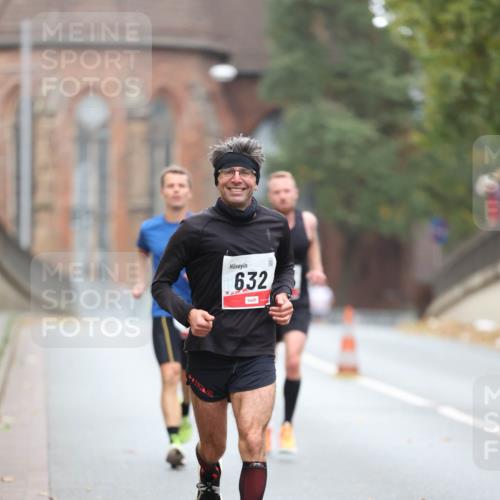 05.10.2025 - 20. swb-Marathon Bremen Michael Strokosch http://msf.ph/oto/9212353 05.10.2025 12:16:54 Laufen 632 meine-sportfotos.de