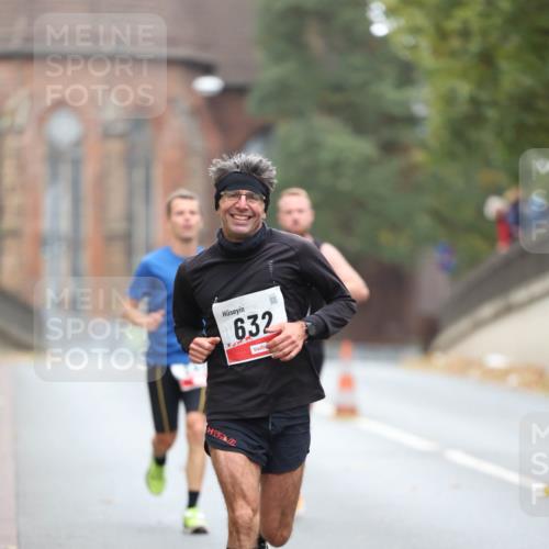 05.10.2025 - 20. swb-Marathon Bremen Michael Strokosch http://msf.ph/oto/9212354 05.10.2025 12:16:54 Laufen 632 meine-sportfotos.de