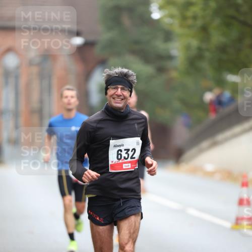 05.10.2025 - 20. swb-Marathon Bremen Michael Strokosch http://msf.ph/oto/9212356 05.10.2025 12:16:54 Laufen 632 meine-sportfotos.de