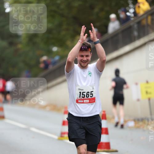 05.10.2025 - 20. swb-Marathon Bremen Michael Strokosch http://msf.ph/oto/9212366 05.10.2025 12:17:28 Laufen 1565, 2 meine-sportfotos.de