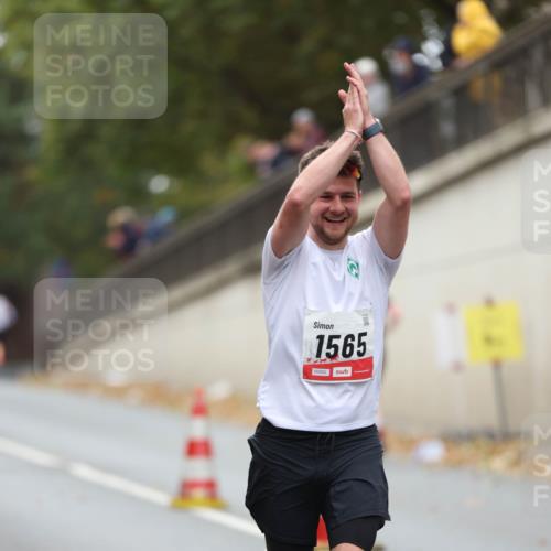 05.10.2025 - 20. swb-Marathon Bremen Michael Strokosch http://msf.ph/oto/9212367 05.10.2025 12:17:28 Laufen 1565, 00052 meine-sportfotos.de