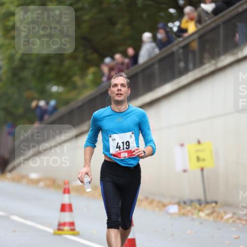 05.10.2025 - 20. swb-Marathon Bremen Michael Strokosch http://msf.ph/oto/9212371 05.10.2025 12:17:58 Laufen 419 meine-sportfotos.de