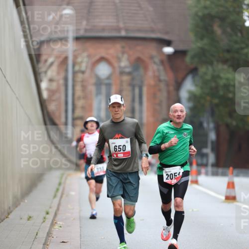 05.10.2025 - 20. swb-Marathon Bremen Michael Strokosch http://msf.ph/oto/9212443 05.10.2025 12:19:25 Laufen 650, 20, 96, 205 meine-sportfotos.de