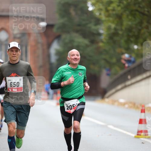 05.10.2025 - 20. swb-Marathon Bremen Michael Strokosch http://msf.ph/oto/9212447 05.10.2025 12:19:27 Laufen 650, 96, 205 meine-sportfotos.de