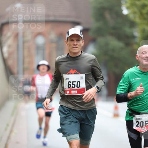05.10.2025 - 20. swb-Marathon Bremen Michael Strokosch http://msf.ph/oto/9212451 05.10.2025 12:19:28 Laufen 650, 205 meine-sportfotos.de