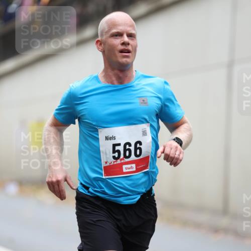 05.10.2025 - 20. swb-Marathon Bremen Michael Strokosch http://msf.ph/oto/9212507 05.10.2025 12:20:10 Laufen 566 meine-sportfotos.de