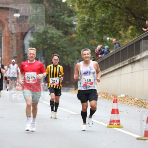 05.10.2025 - 20. swb-Marathon Bremen Michael Strokosch http://msf.ph/oto/9212535 05.10.2025 12:20:33 Laufen 1494, 307, 369 meine-sportfotos.de