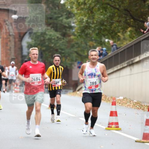 05.10.2025 - 20. swb-Marathon Bremen Michael Strokosch http://msf.ph/oto/9212536 05.10.2025 12:20:33 Laufen 494, 507, 369 meine-sportfotos.de