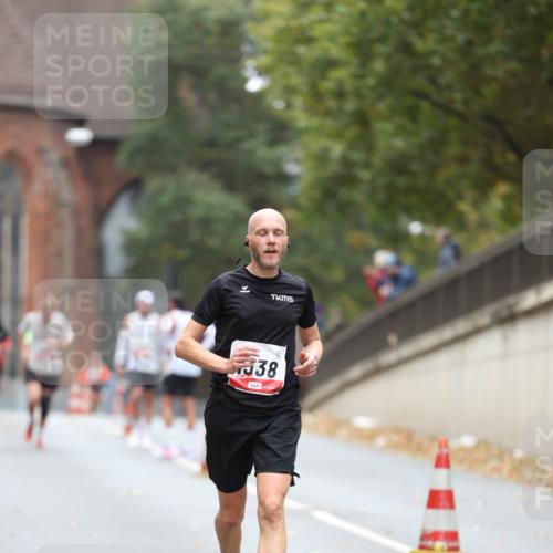 05.10.2025 - 20. swb-Marathon Bremen Michael Strokosch http://msf.ph/oto/9212546 05.10.2025 12:20:40 Laufen 38, 4 meine-sportfotos.de