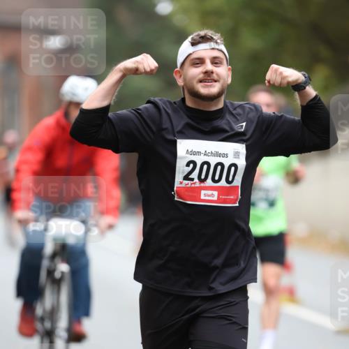 05.10.2025 - 20. swb-Marathon Bremen Michael Strokosch http://msf.ph/oto/9212566 05.10.2025 12:20:52 Laufen 2000 meine-sportfotos.de