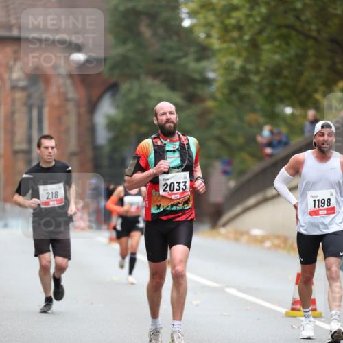 05.10.2025 - 20. swb-Marathon Bremen Michael Strokosch http://msf.ph/oto/9212573 05.10.2025 12:20:59 Laufen 2, 218, 2033, 1198 meine-sportfotos.de